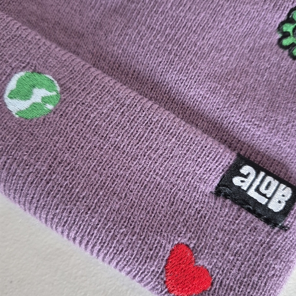 Zumiez A-Lab Keeping The Peace Purple Beanie w/ Embroidered Symbols - Size OSFM - Picture 4 of 9